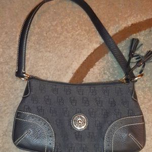 Dooney & Bourke purse/handbag